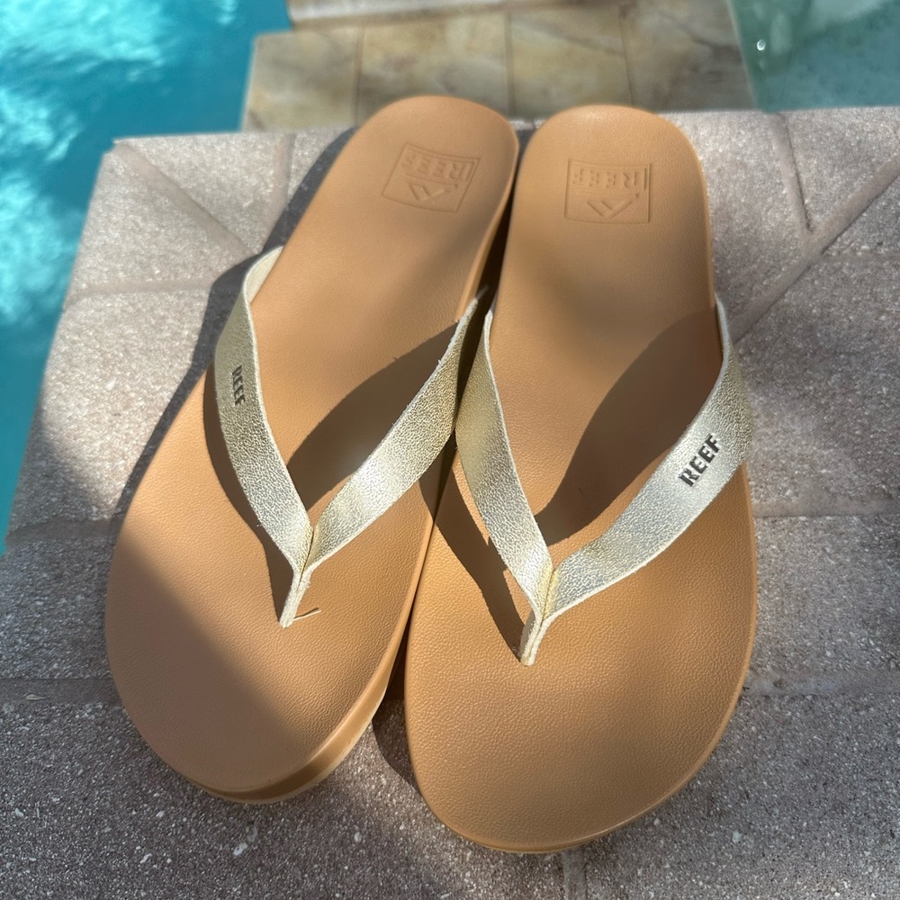 REEF Cushion Court Gold Sandals / Flip Flops